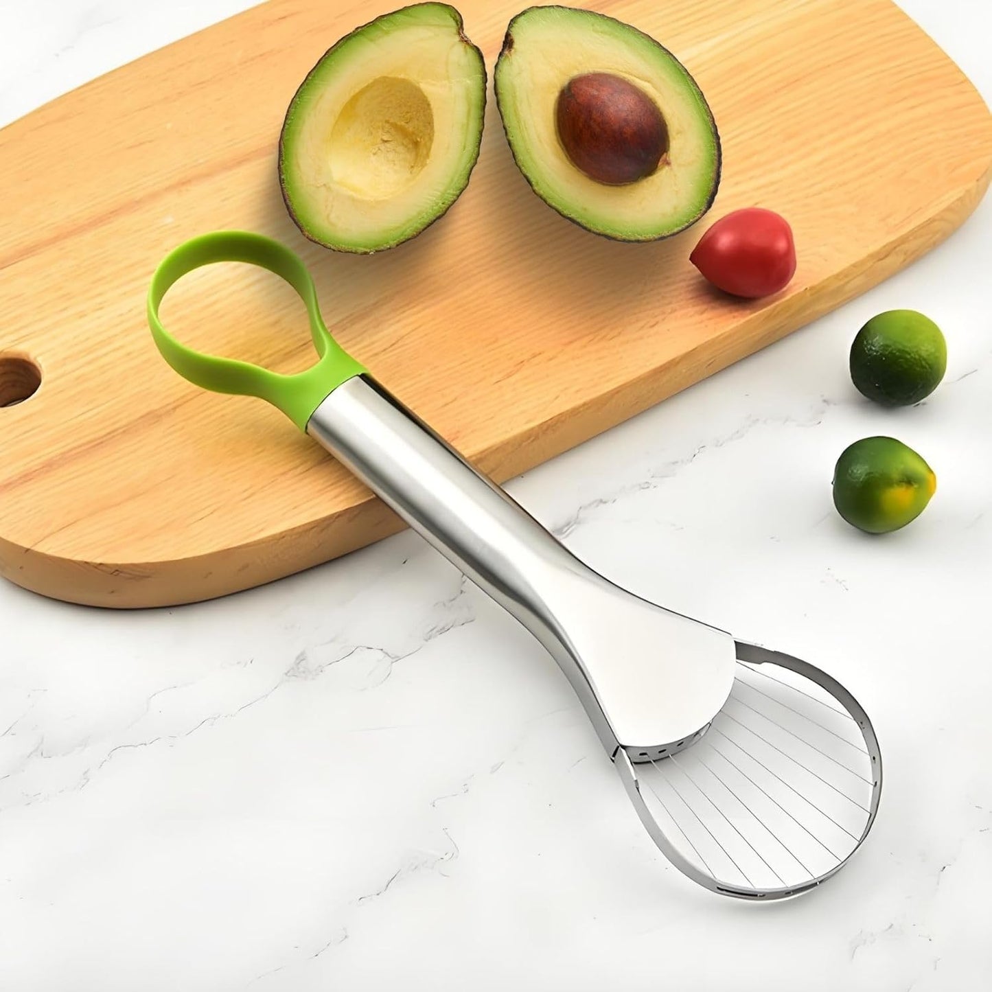 Avocado Slicer Tool — 3-in-1 Multifunctional Cutter